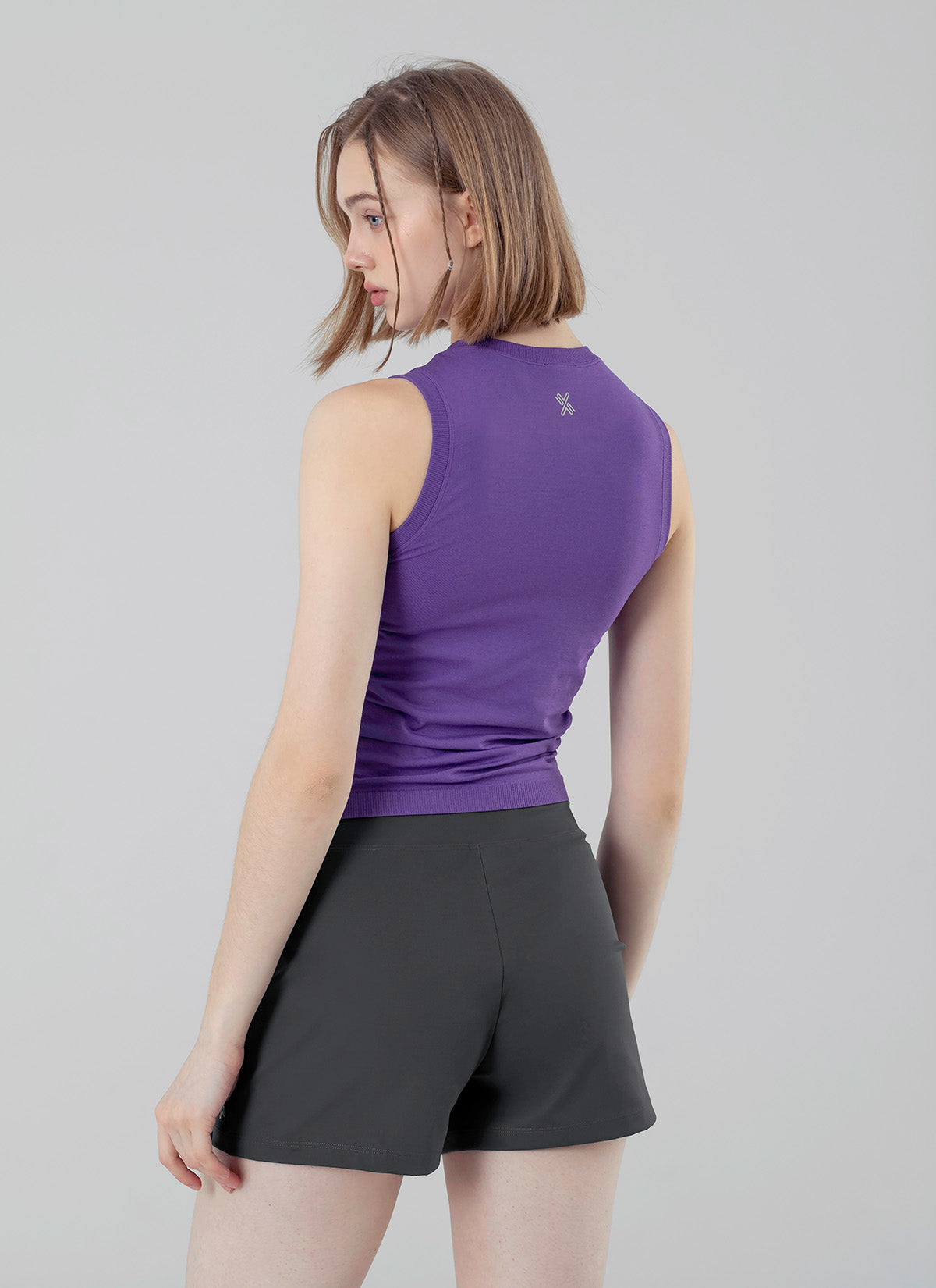 Dolphine Gray