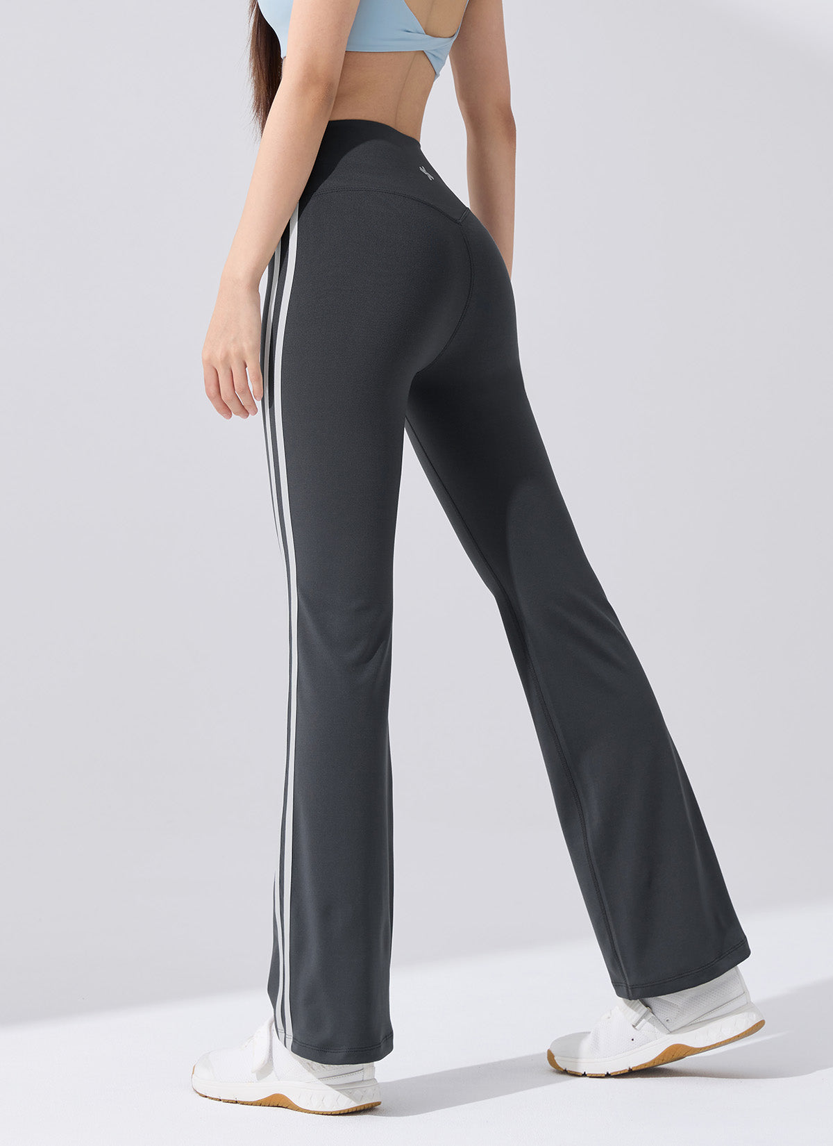 Pave Gray