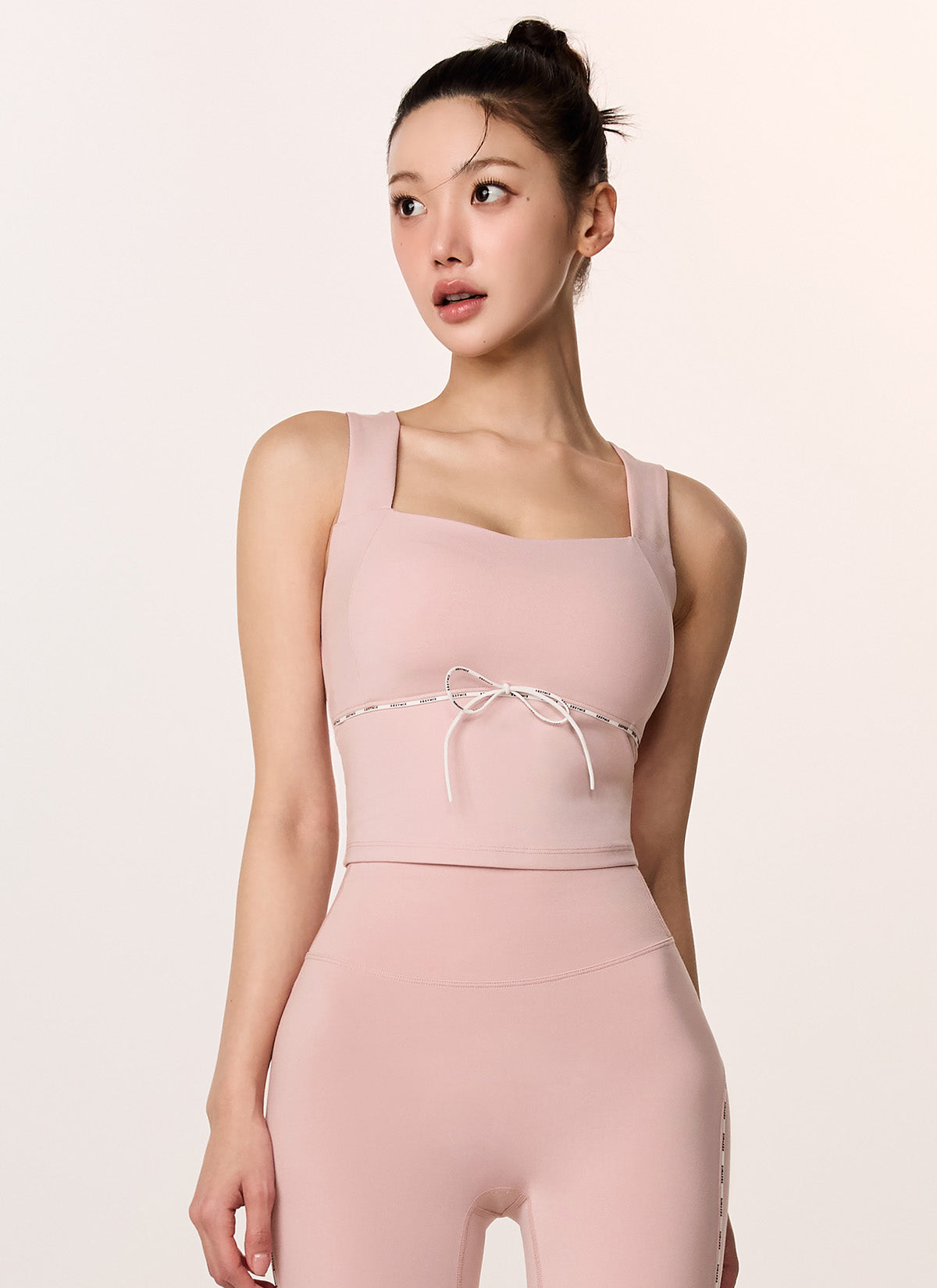 Comfort Fine Logo Piping Cropped Top