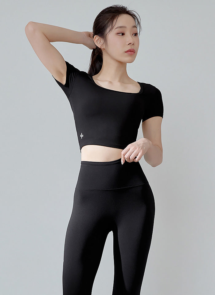 XELLA™ Intension Cropped Top