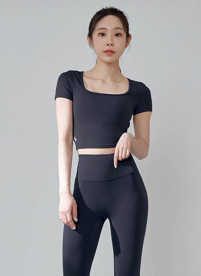 XELLA™ Intension Cropped Top