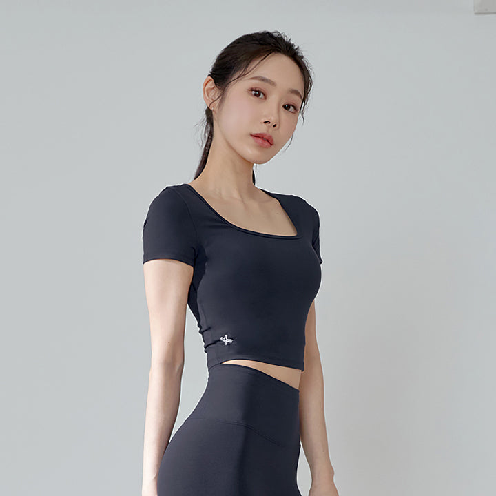 XELLA™ Intension Cropped Top